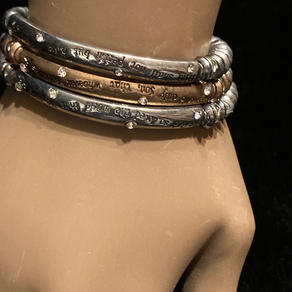 Scripture Bracelet - Picture 2 of 11